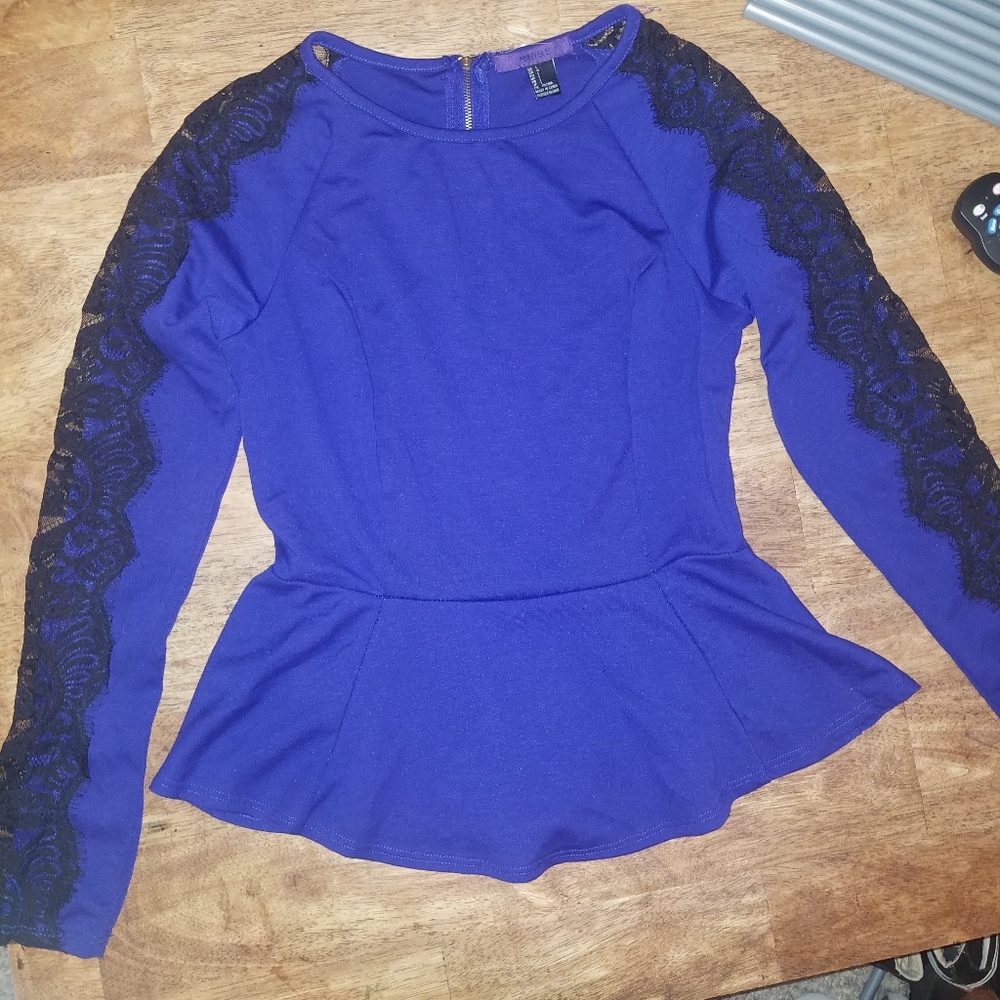 peplum lace sleeves shirt